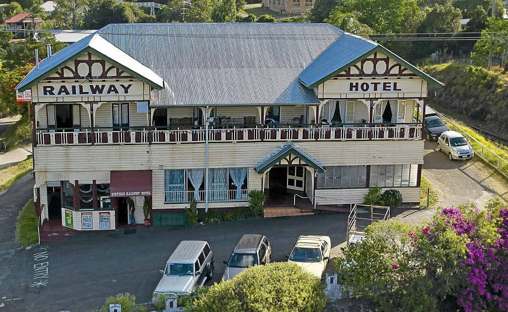 The Railway Hotel is one of the few in Gympie without gaming machines and still has many of its original fittings. The Railway Hotel is one of the few in Gympie without gaming machines and still has many of its original fittings.